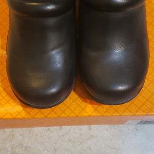 payless nursing shoes